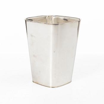 Gustav Janson, vase, silver, C.G. Hallberg, Stockholm 1957.
