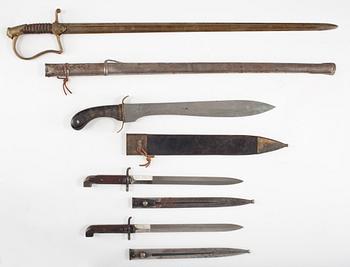 PARTI MILITARIA, 4 delar, Sverige, 1800/1900-tal.