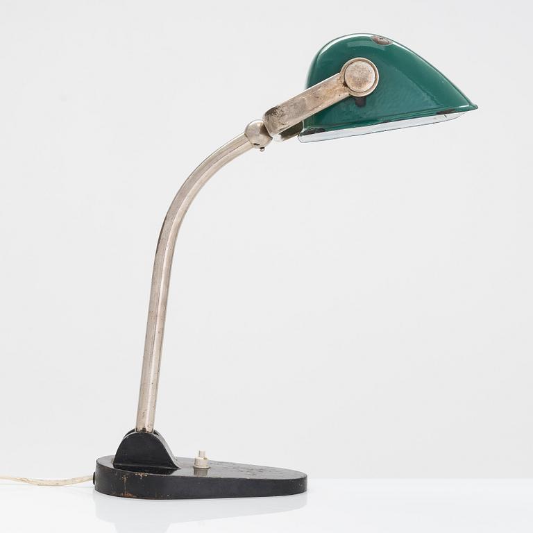 Paavo Tynell, a 1930's '5304' table lamp for Taito.