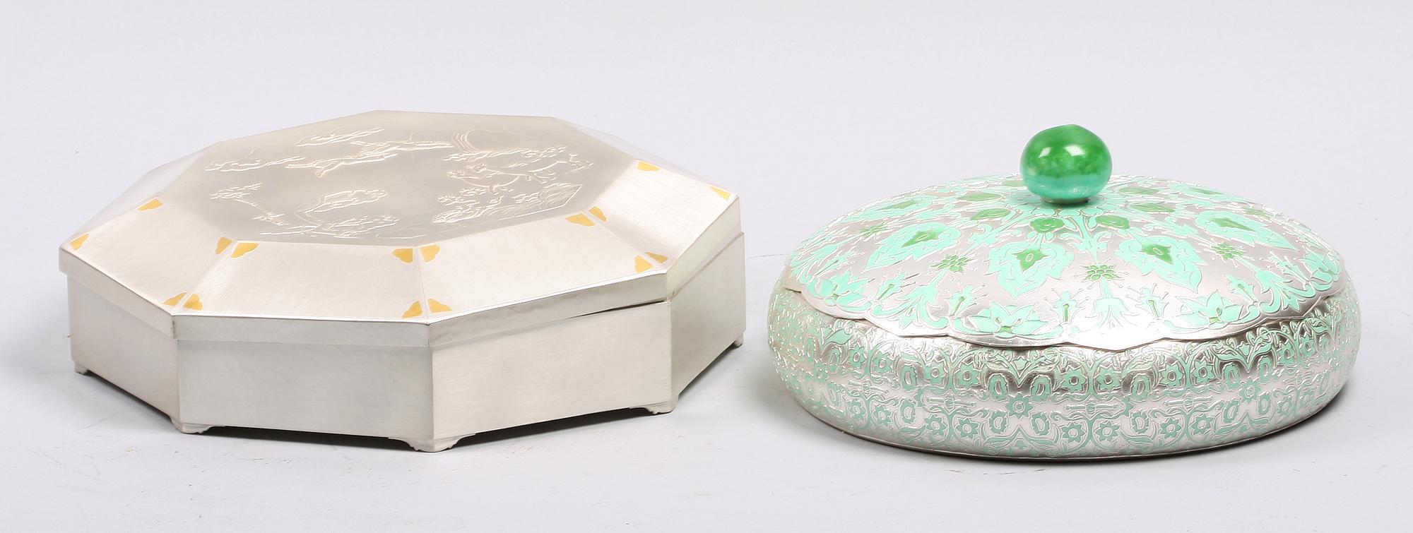 ASKAR MED LOCK, 2 st, silver, Kina.