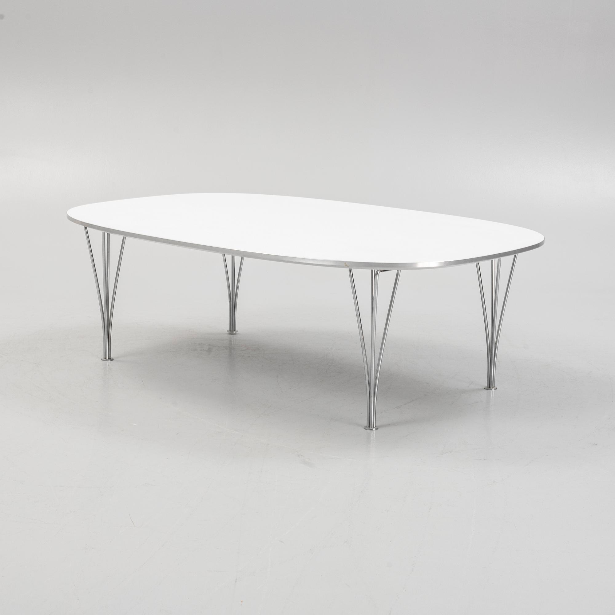 Bruno Mathsson & Piet Hein, soffbord, "Superellips", Fritz Hansen, Danmark.