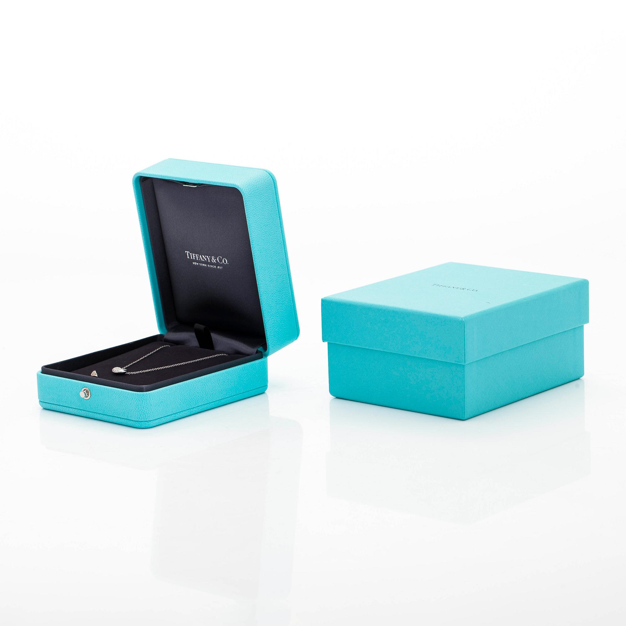 Tiffany & Co, Elsa Peretti, kaulakoru "Bean" platinaa ja timantteja.