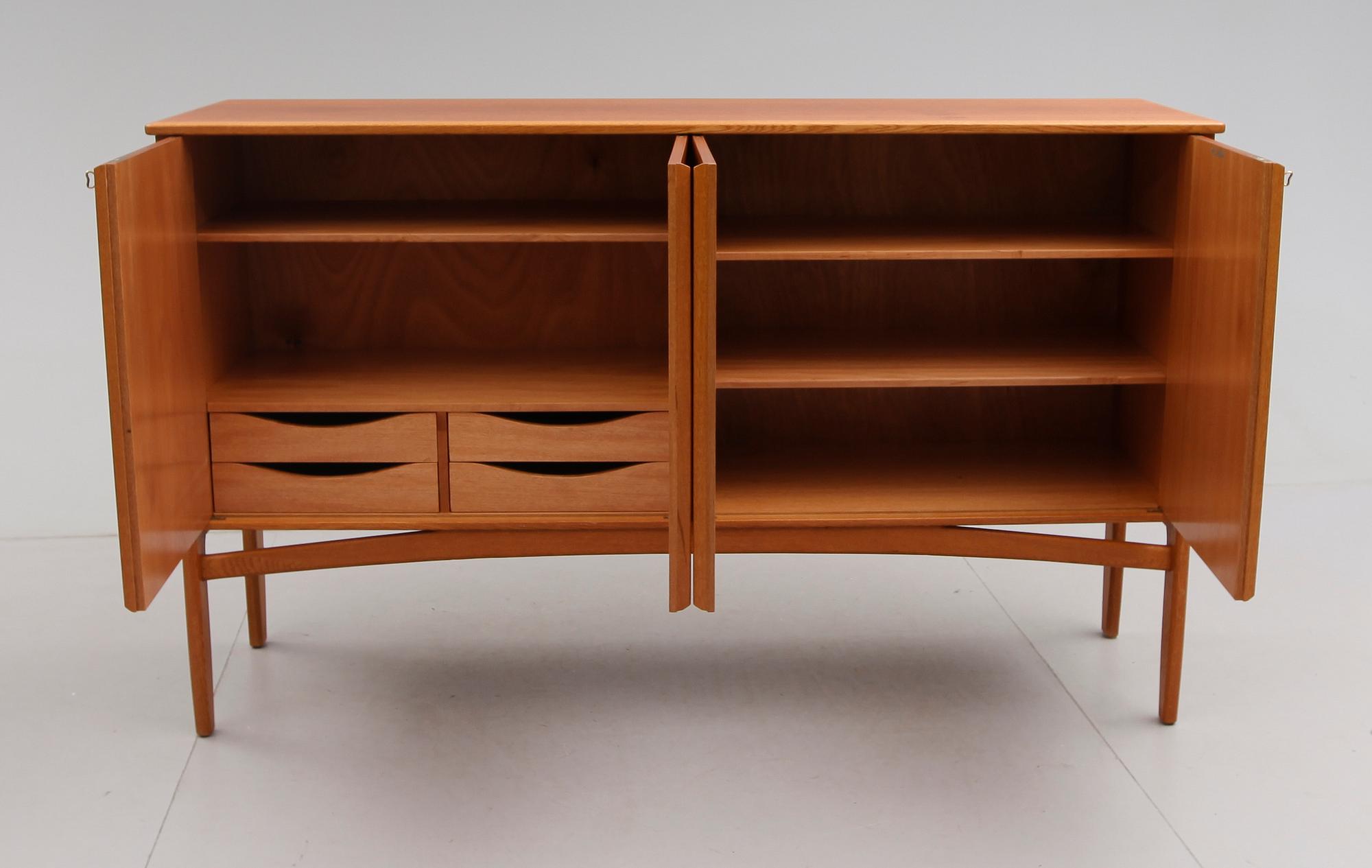 SIDEBOARD, "Borgia", Svante Skogh, Seffle Möbelfabrik, Säffle, 1950-tal.