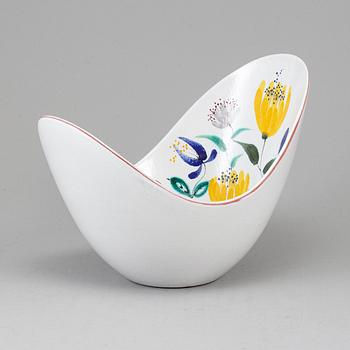 STIG LINDBERG, a faiance bowl, Gustavsberg studio, Sweden 1950's.