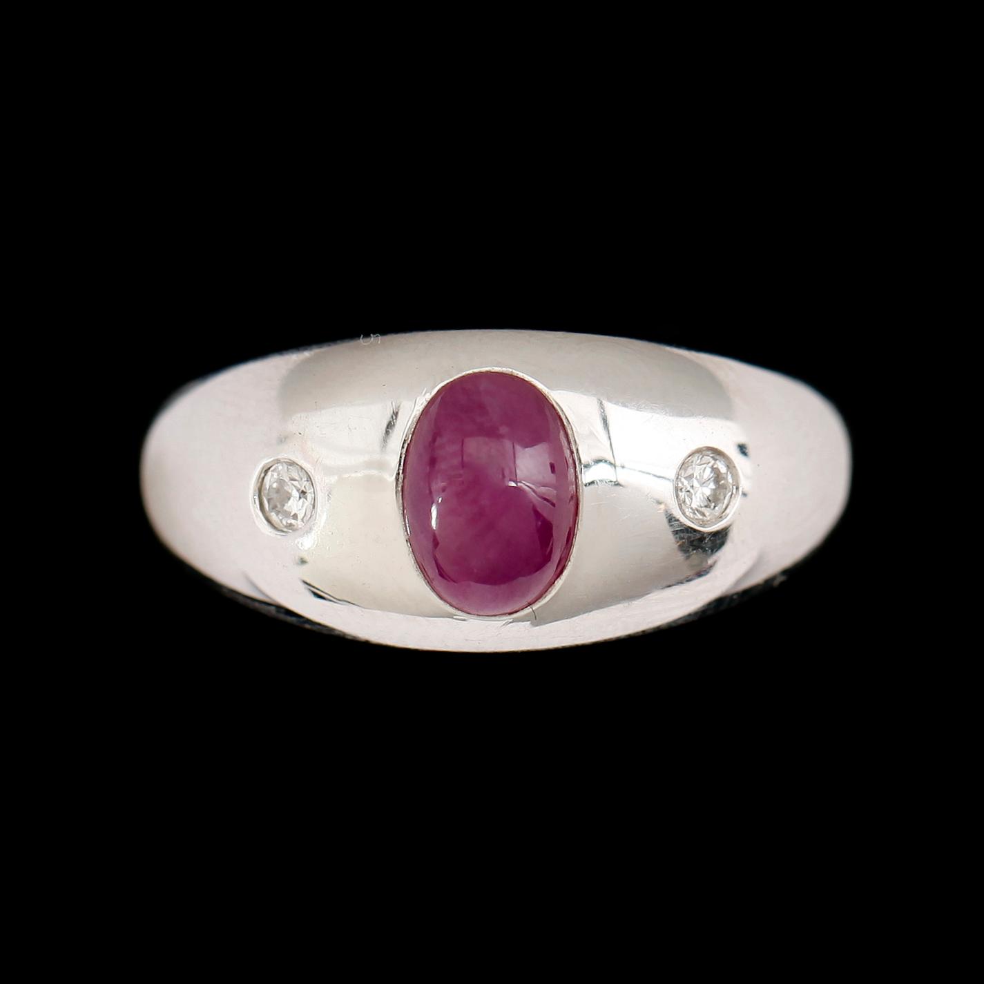 RING, 18 k vitguld, med rubin och briljantslipade briljanter 0.10 ct, AWC. Total vikt ca 6 g.