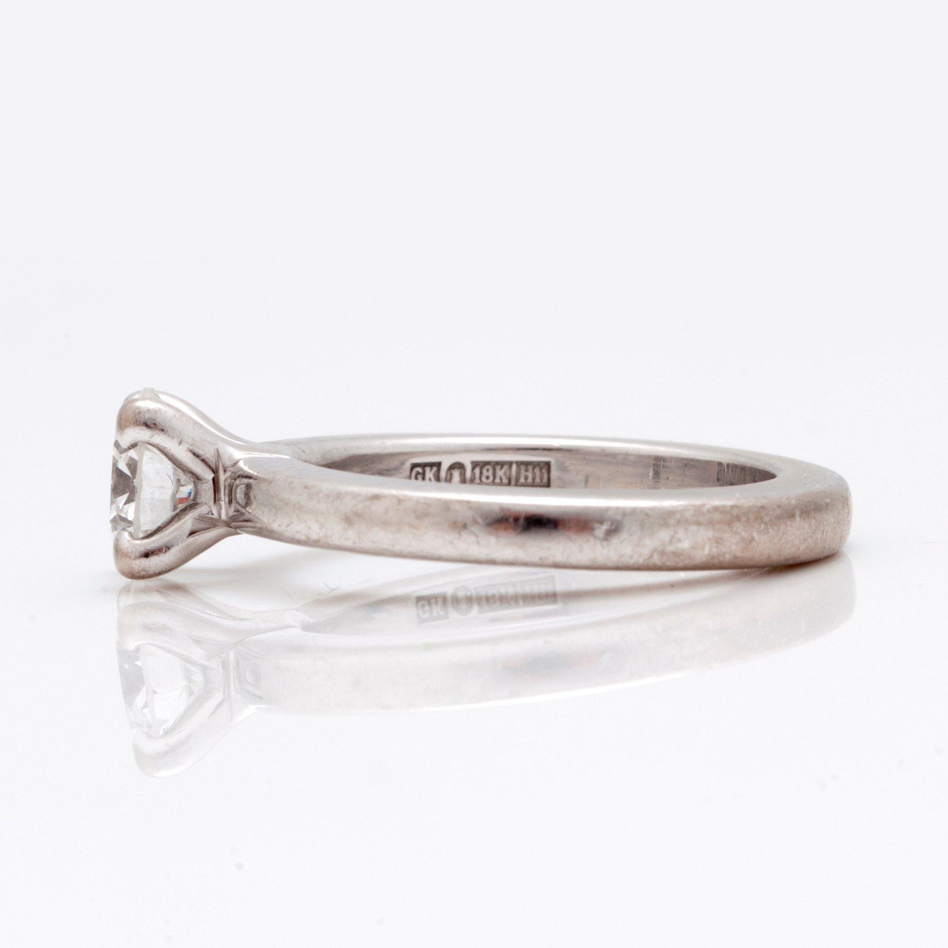 A 1.00 ct brilliant cut diamond ring. Quality ca E-F/VVS.