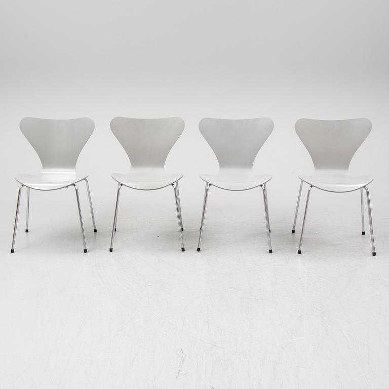 ARNE JACOBSEN, four 'Series 7' chairs from Fritz Hansen, Denmark.