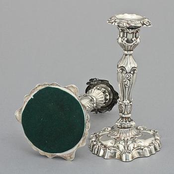 LJUSSTAKAR, ett par, silver, Emanuel Forssman, Växjö, 1866.