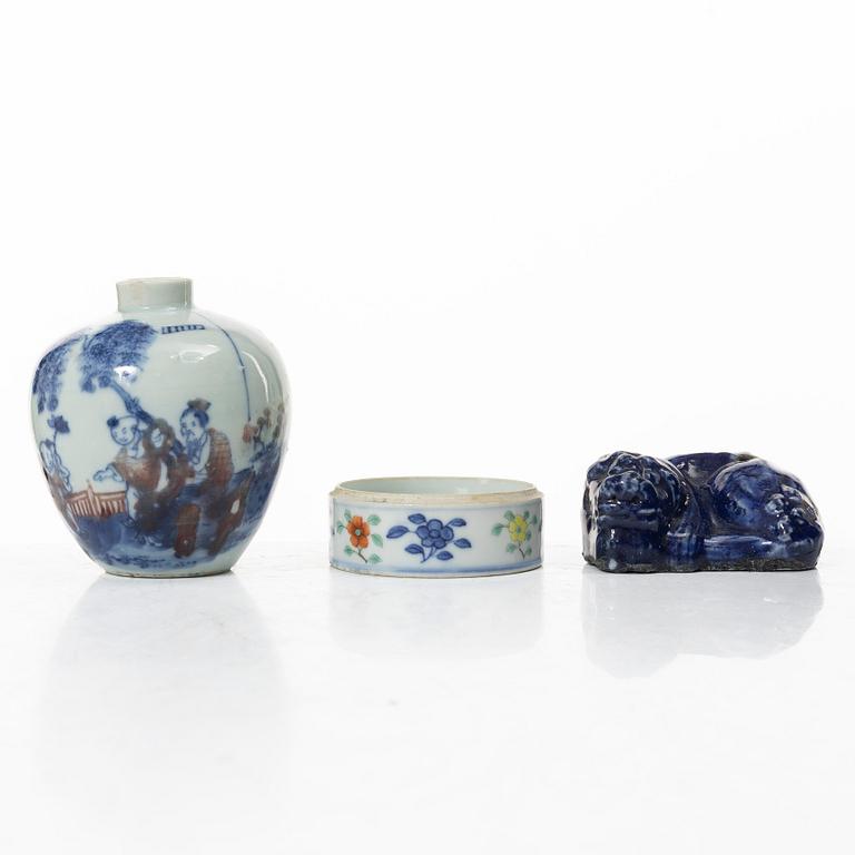 Parti, porslin. Qingdynastin, 17/1800-tal.
