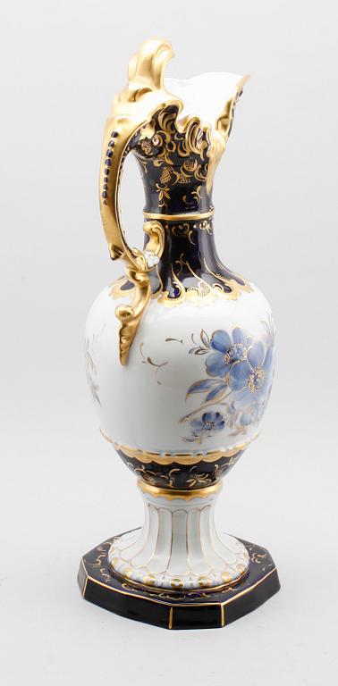 KANNA, porslin, Tjeckoslovakien, 1900-talets mitt.