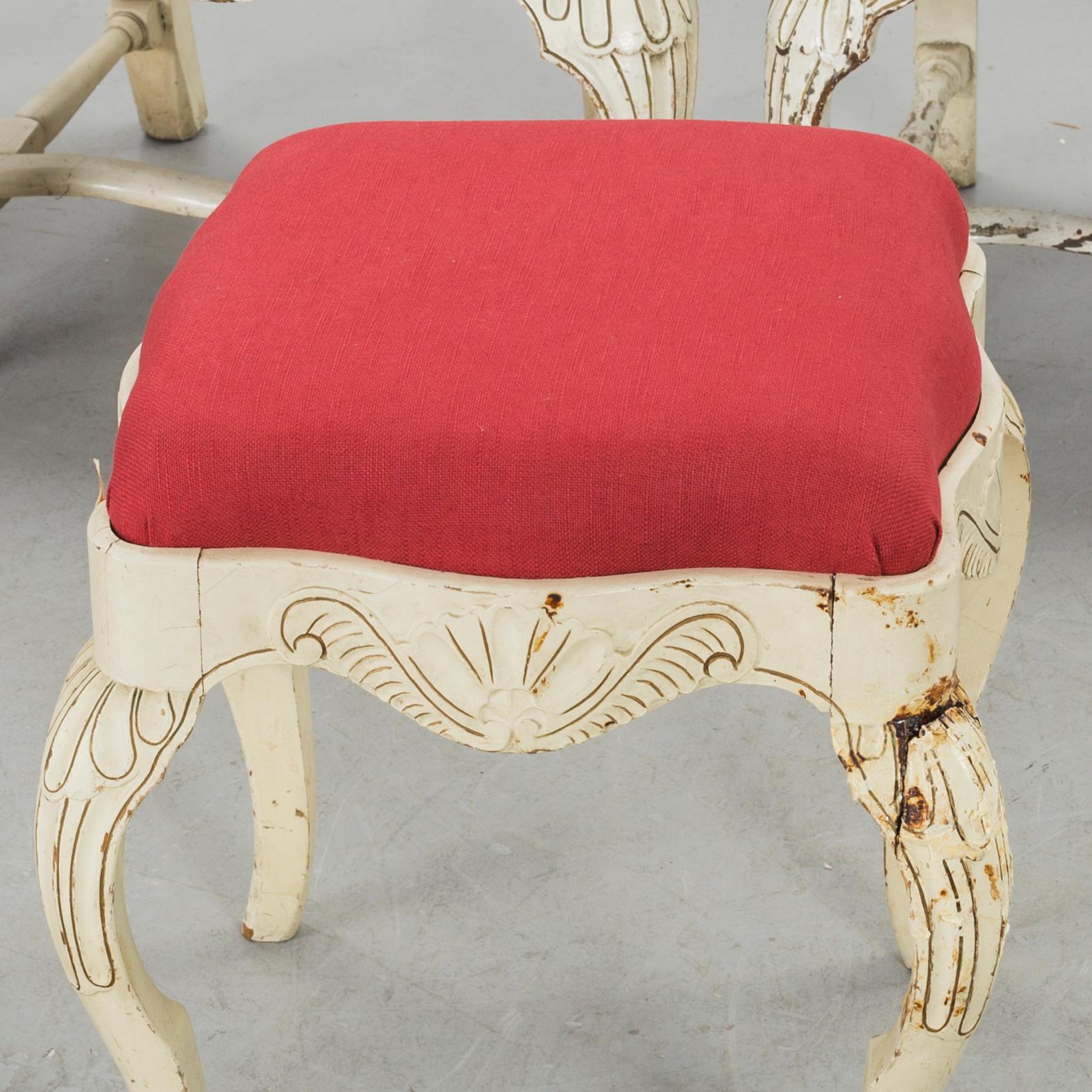 4 CHAIRS AND A STOOL. ROCOCO/ROCOCO STYLE.