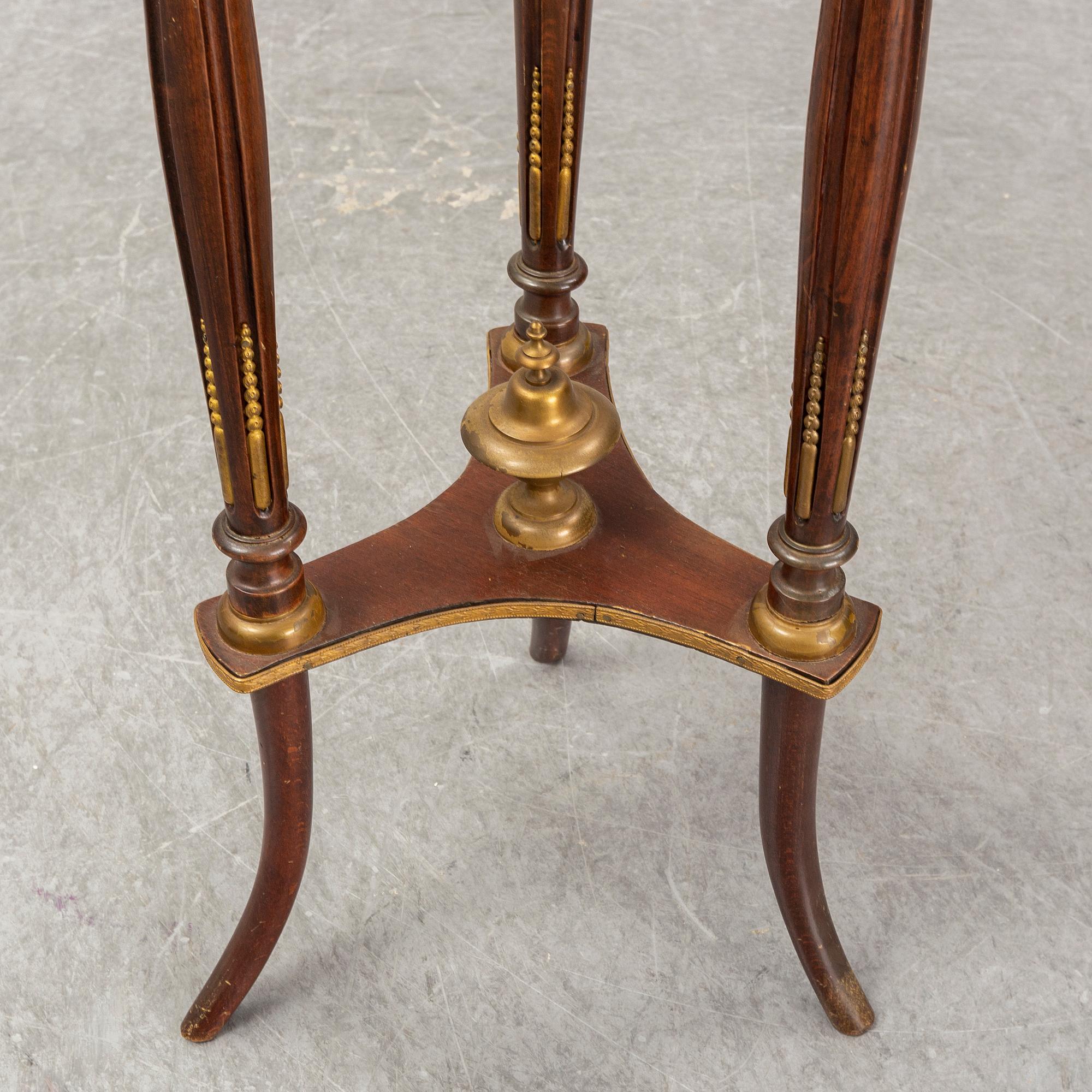 An early 20th century table.