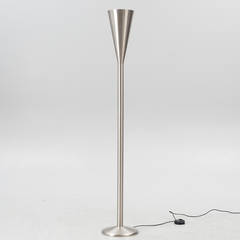 Pietro Chiesa, golvlampa, "Luminator", Fontana Arte, Italien, 2017.