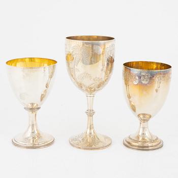 Six English silver beakers, 19th Century.