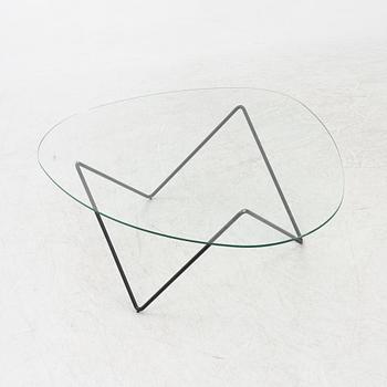 Barba Corsini & Joaquim Ruiz Millet, soffbord, "Pedrera", Gubi, Danmark.