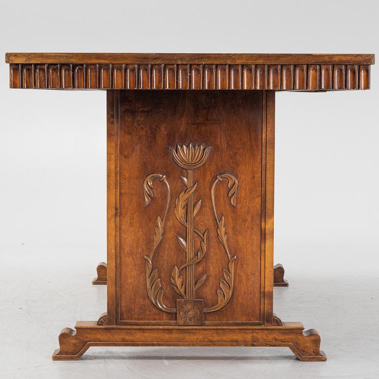 A atained birch Swedish Grace dining table, 1930's/30's.