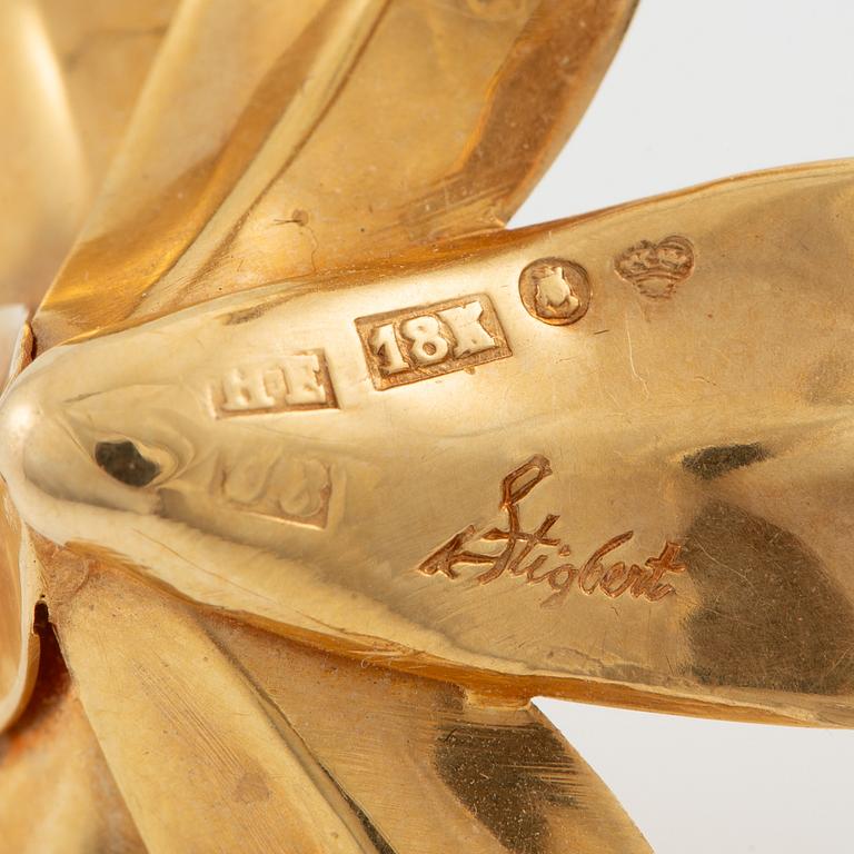 Stigbert, Engelbert, brosch, 18K guld i form av blomma.