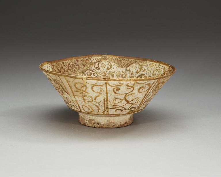 BOWL, pottery. Lustre decoration.  Persia early 13th century, probably Keshan.