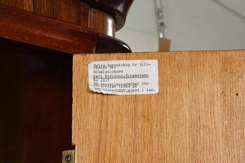 SKÅP, rokokostil, 1900-talets första del.