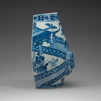 A blue and white wall fountain, Qing dynasty, Kangxi (1662-1722).