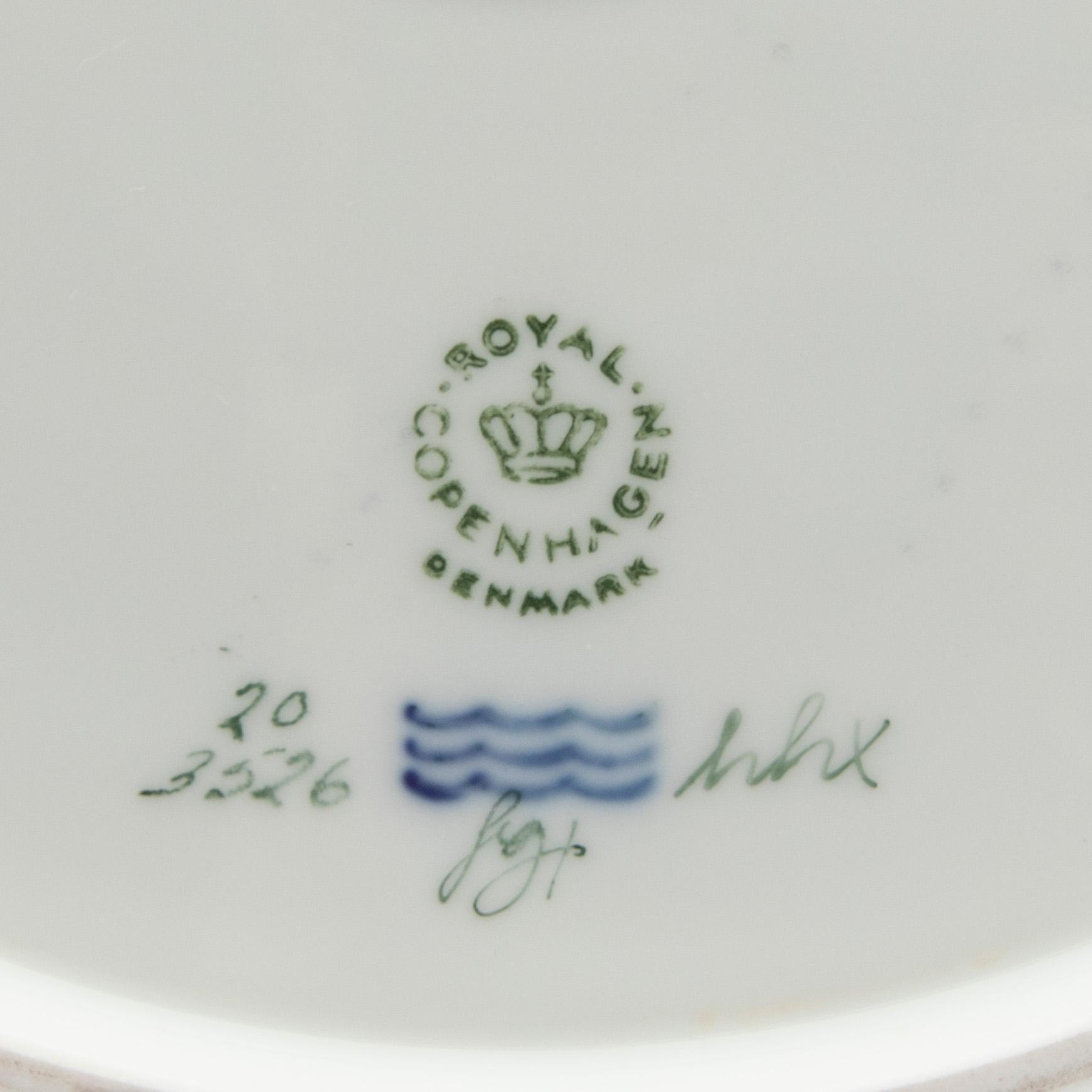 Plate Flora Danica Royal Copenhagen Denmark porcelain.