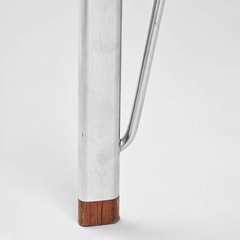 Arne Jacobsen, a writing desk model "3605", Fritz Hansen Denmark, 1967.