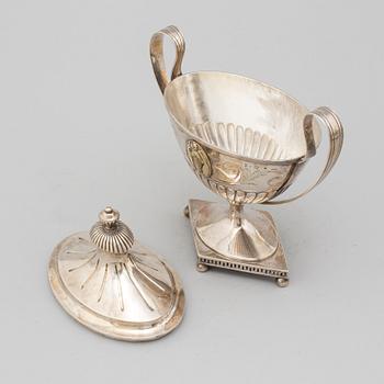 A silver sugar bowl by Johan Bergman Luleå, 1811.