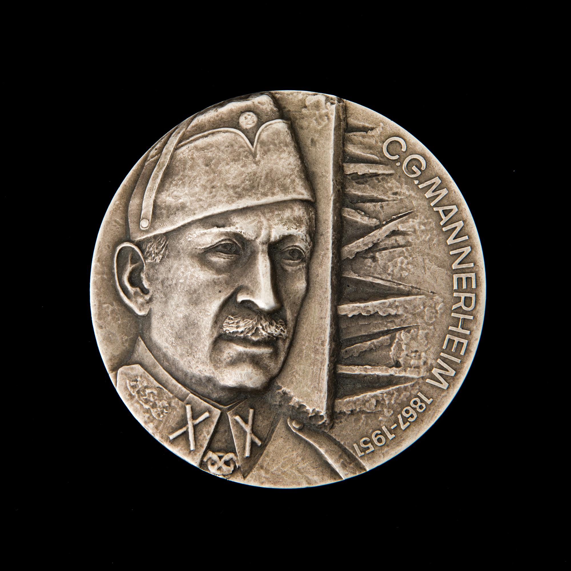 HEIKKI HÄIVÄOJA, MINNESMEDALJ, silver, C.G. MANNERHEIM 1867-1951, Finland 1997.