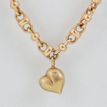 Jarl Sandin, collier, hjärtformat hänge med briljantslipad diamant ca 0.02 ct, Göteborg, 2006.