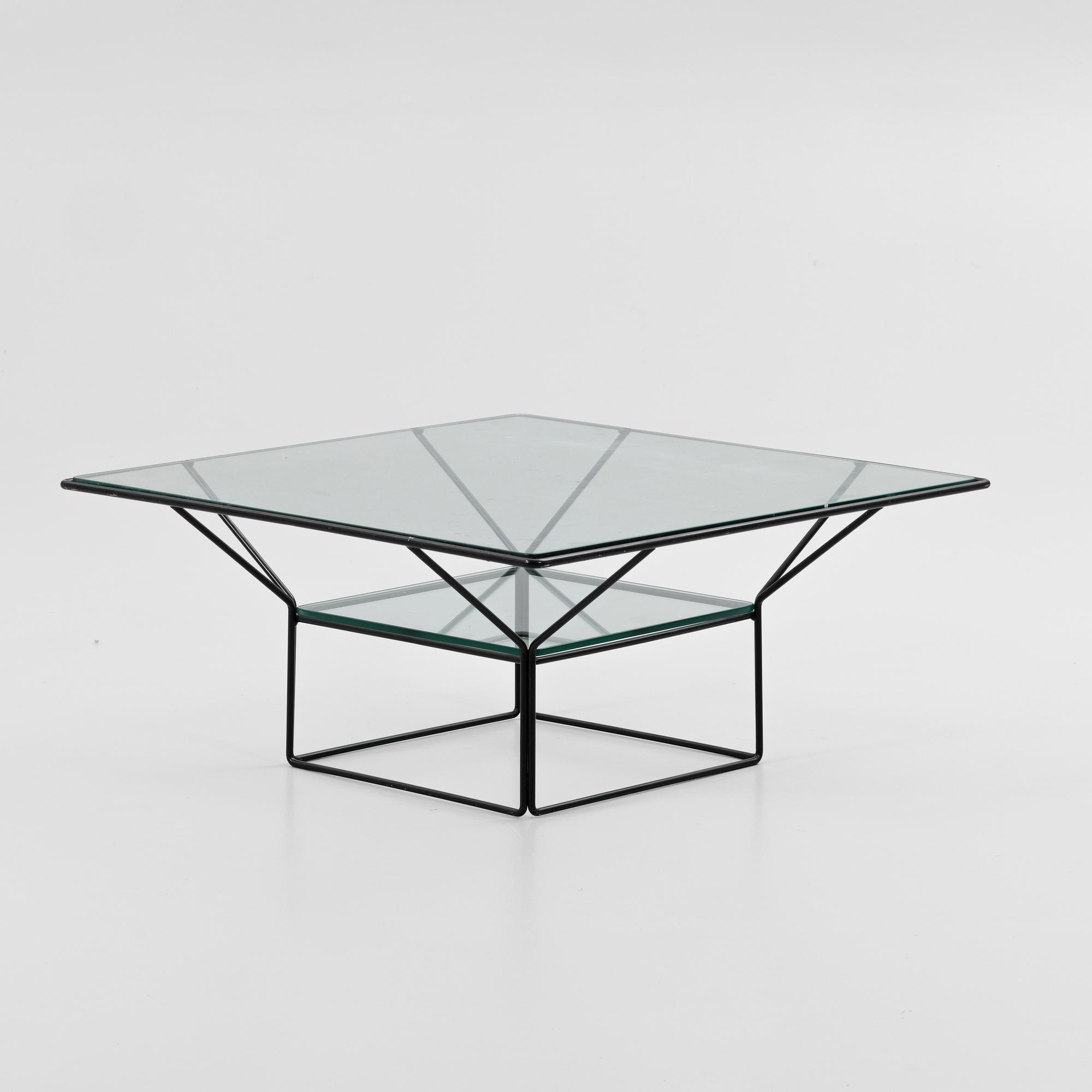 Coffee table, contemporary production.