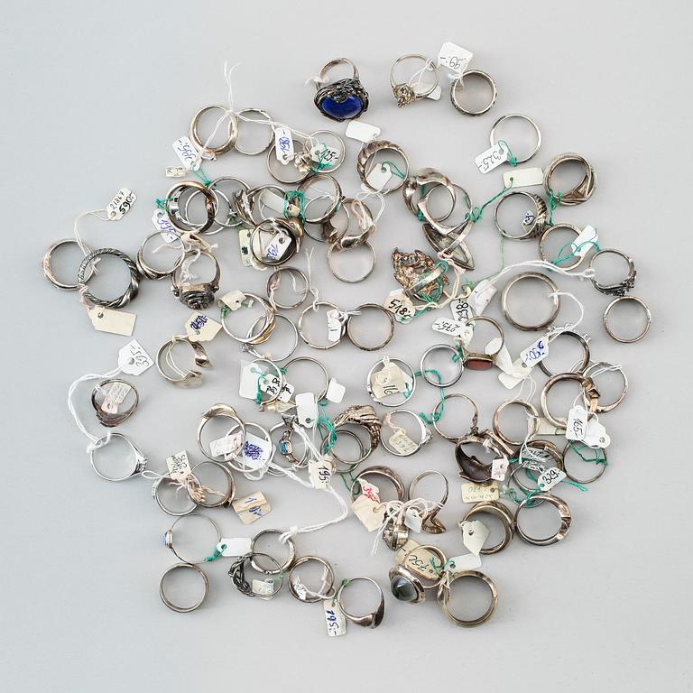 SAMLING RINGAR, silver, 1900-talets andra hälft. Total vikt ca 314 g.