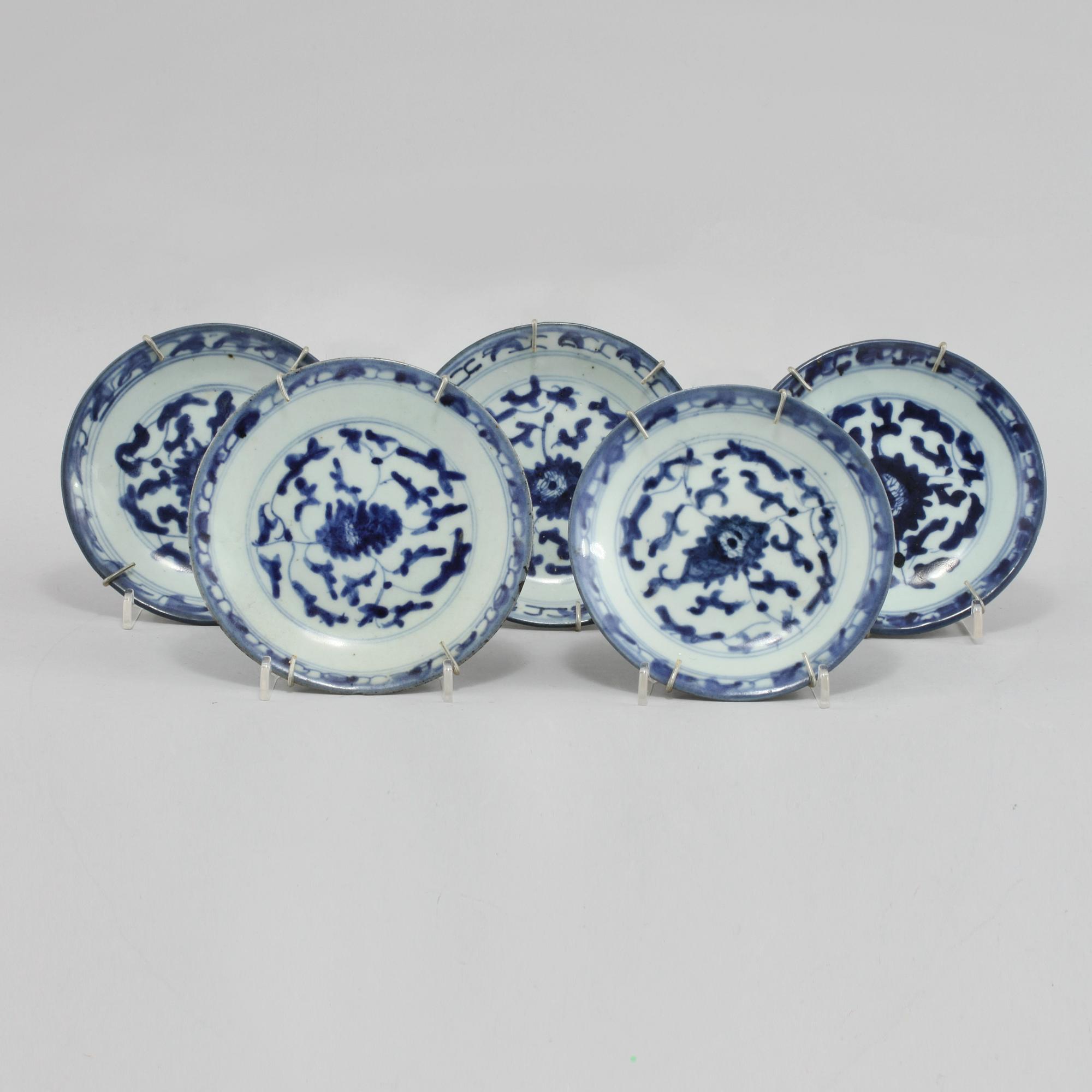 ASSIETTER, 5 st, porslin, Kina, 1700/1800-tal.