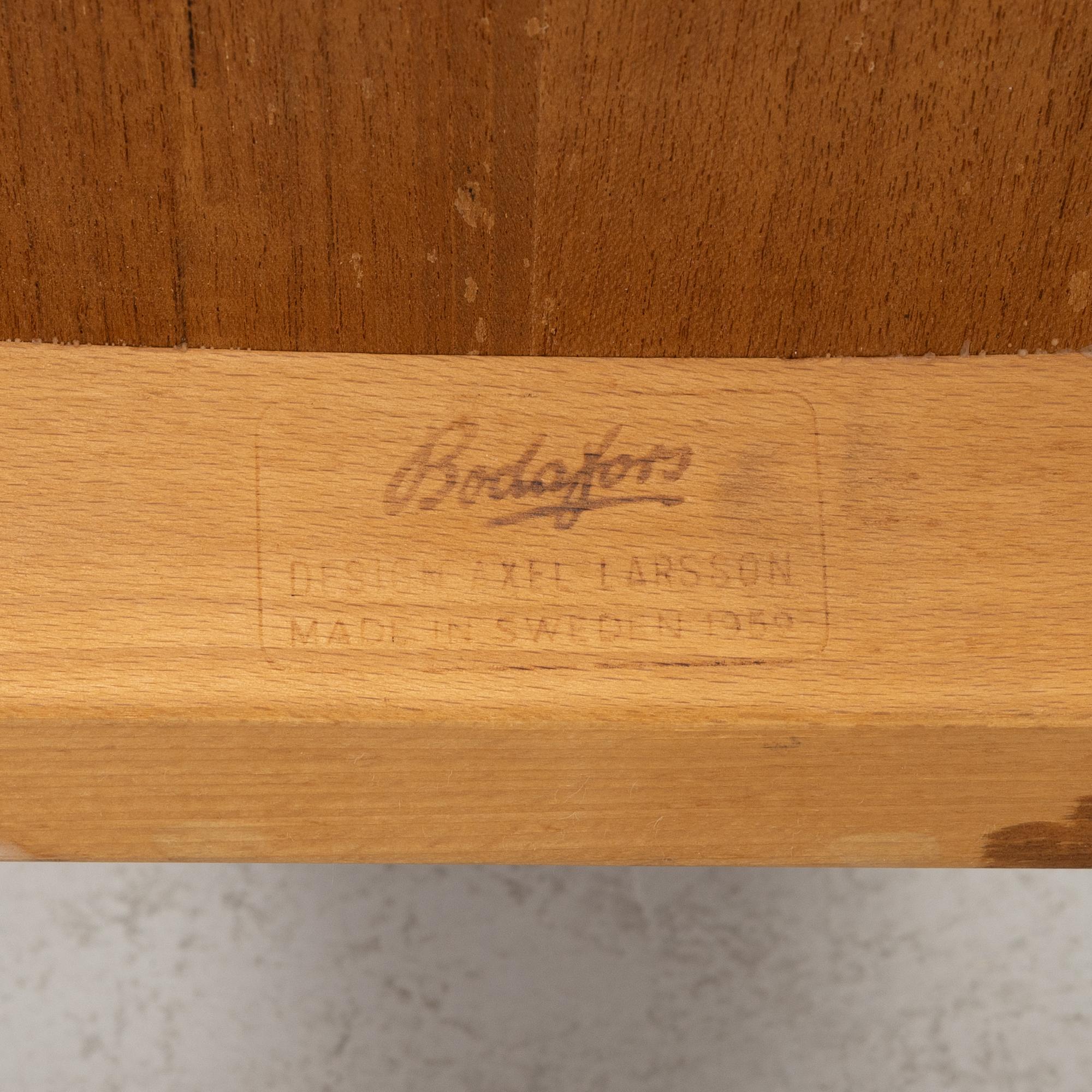 Axel Larsson, karmstol, modell "8-108", Svenska Möbelfabrikarna Bodafors, 1959.