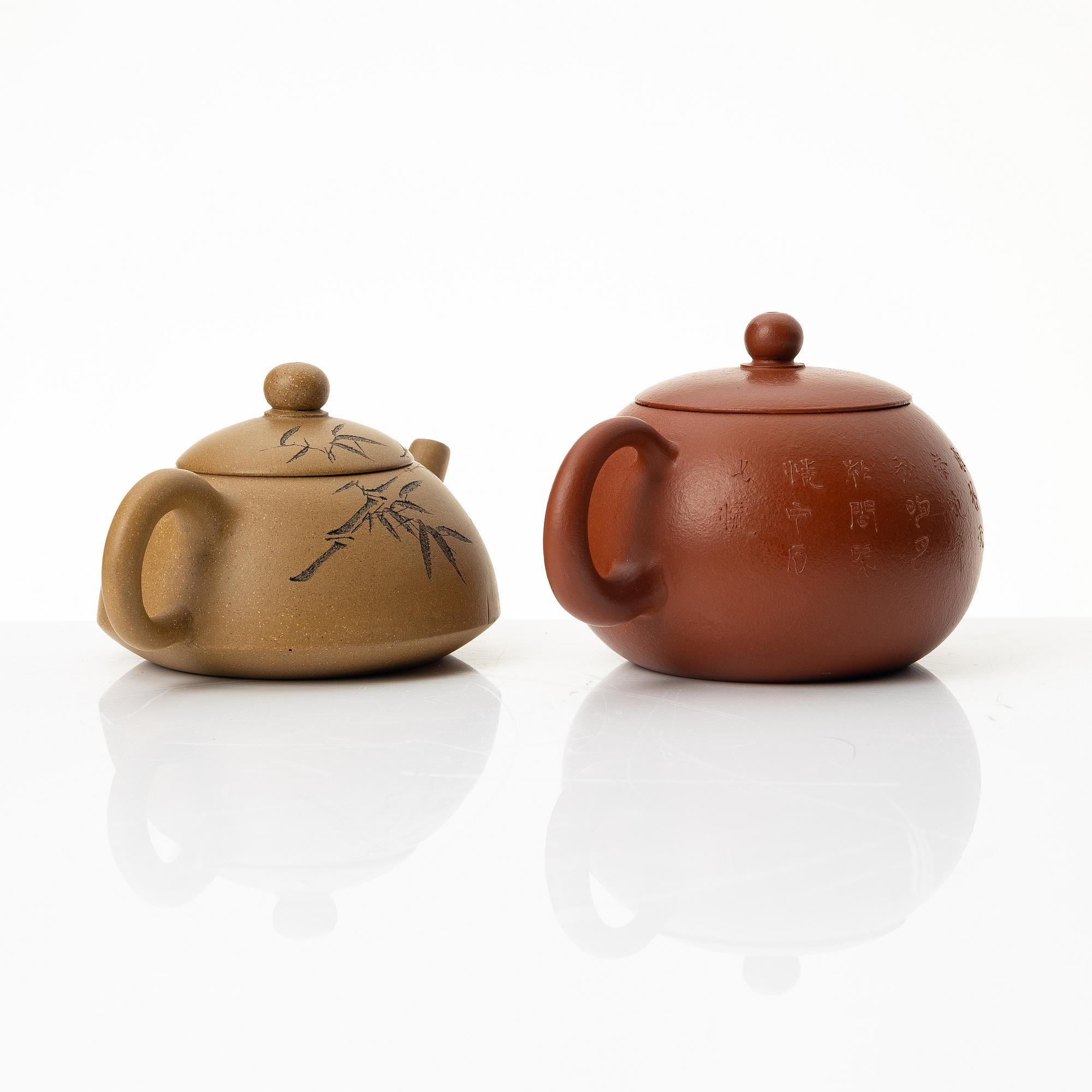 Two Chinese yixing teapots, 1990s and contemporary.