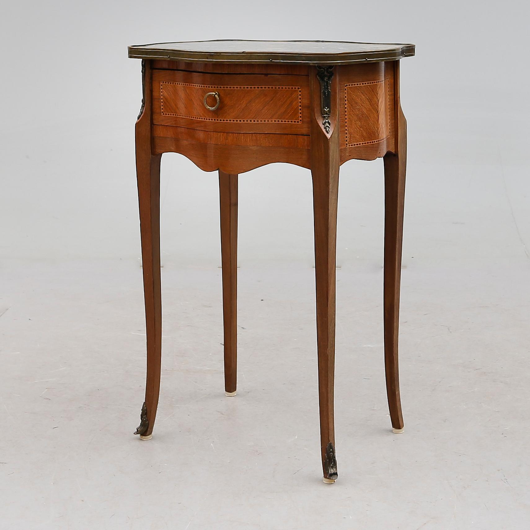 BORD, Frankrike, 1900-talets första hälft.