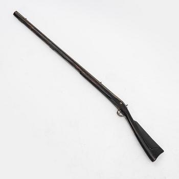 A percussion gun, first half of the 19th century.