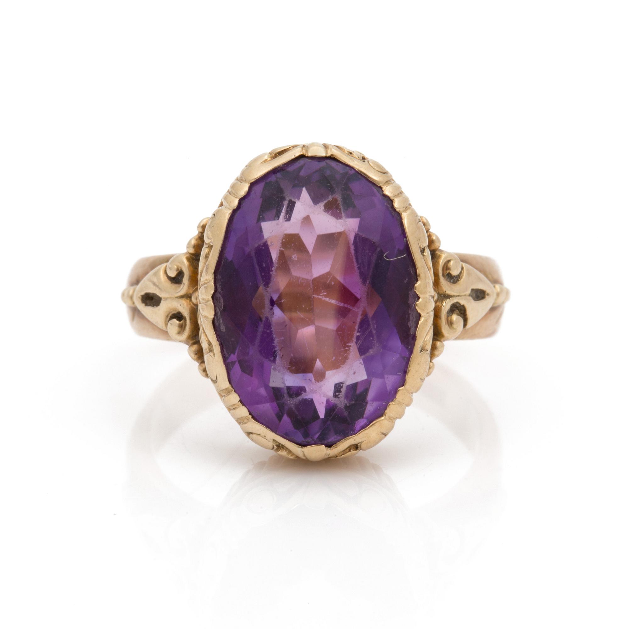 RING med ametist.