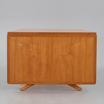 Hans J. Wegner, matbord med klaffar, "AT-314", Andreas Tuck, Danmark 1950-60-tal.