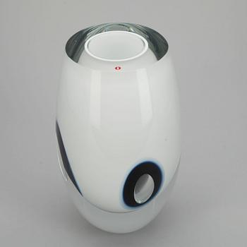 VAS, glas, Claritas, signerad Timo Sarpaneva Iittala 1985, C143.