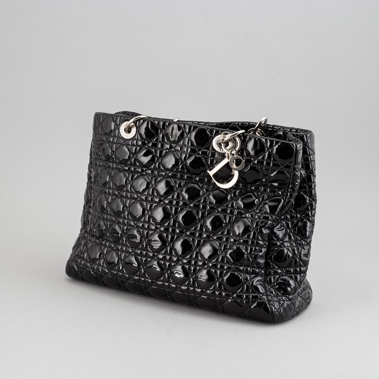 CHRISTIAN DIOR, a 'Lady Dior shopping bag'.