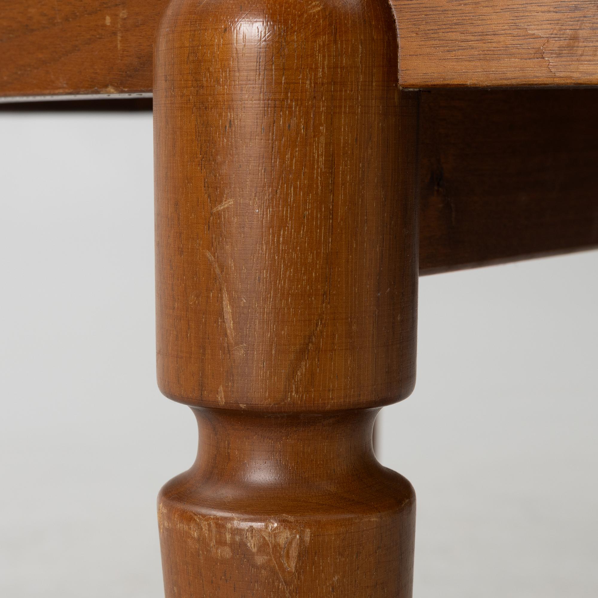 Josef Frank, soffbord, mindre variant av modell 2139, Firma Svenskt Tenn, före 1985.