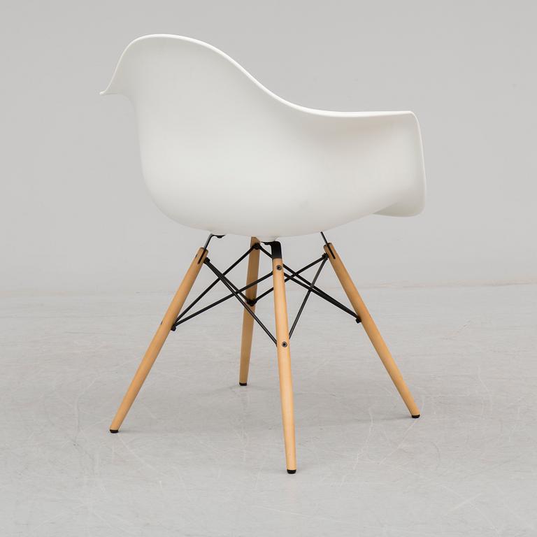 CHARLES & RAY EAMES, a plastic armchair DAW from Vitra, 2016.