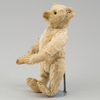 A Steiff teddybear, Germany, ca 1920.