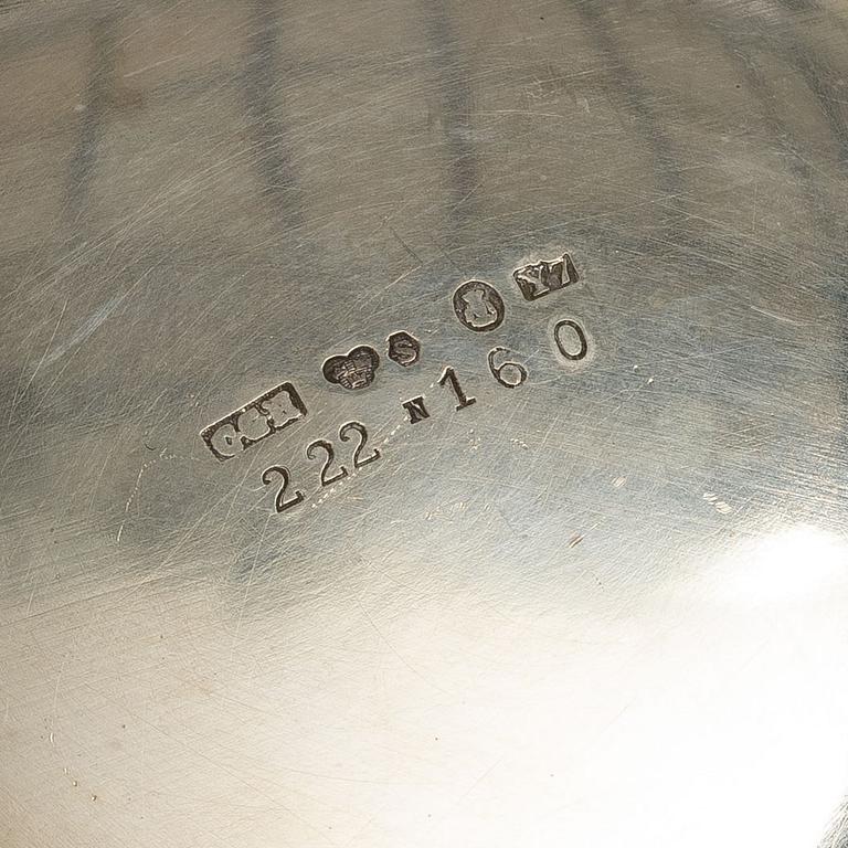 C.G. Hallberg, Two silver bowls, Stockholm, 1925.