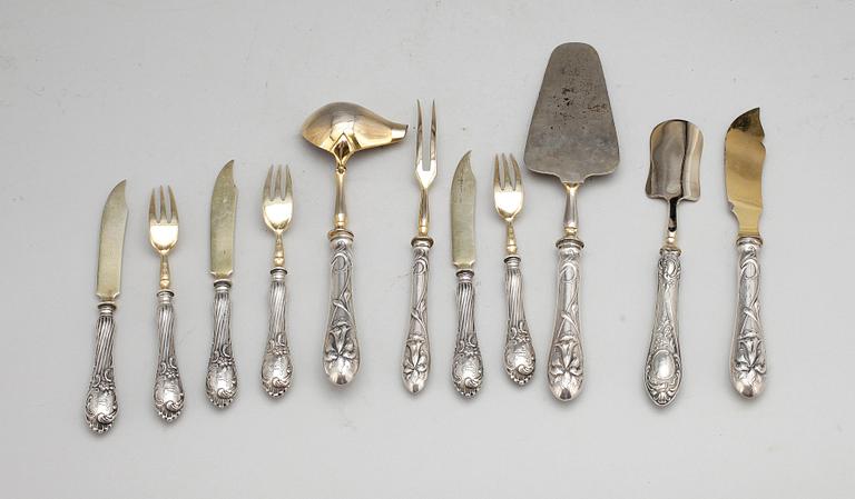 BESTICK, 11 delar, låghaltigtsilver, Ryssland, Jugend, tidigt 1900-tal. Totalvikt 507 g.