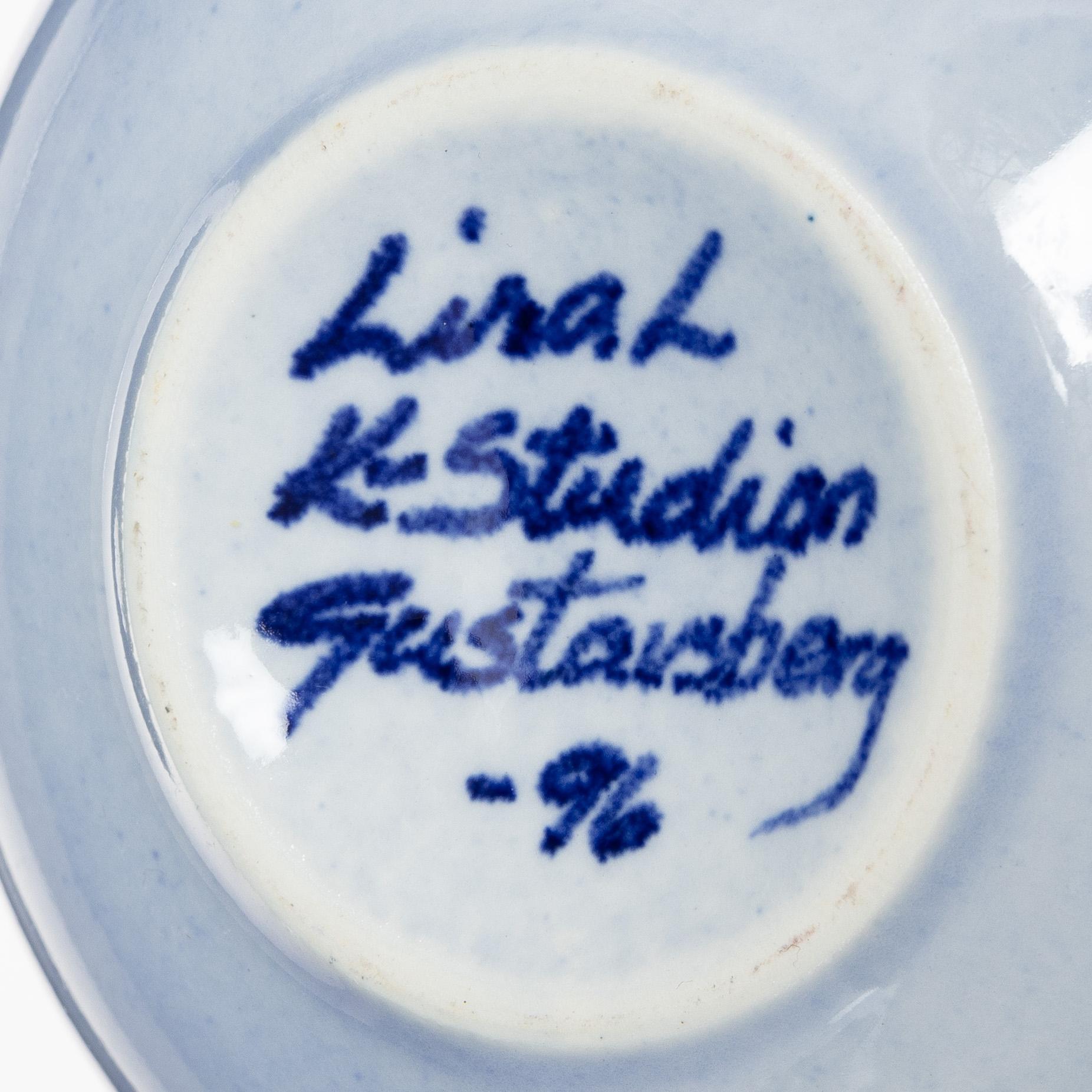 Lisa Larson, tekoppar, 5 st och assietter, 6 st, "Matilda", K-Studion, Gustavsberg 1996.