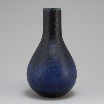 CARL-HARRY STÅLHANE, a unique stoneware vase, Rörstrand 1966.