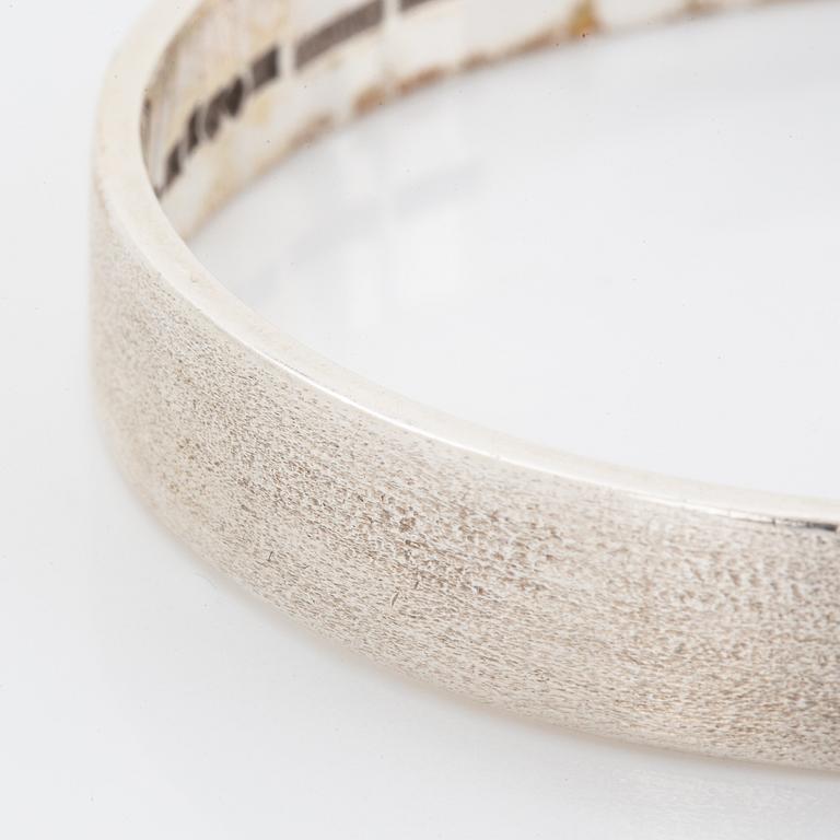 Wiwen Nilsson,  sterling silver bangle, Lund 1964.