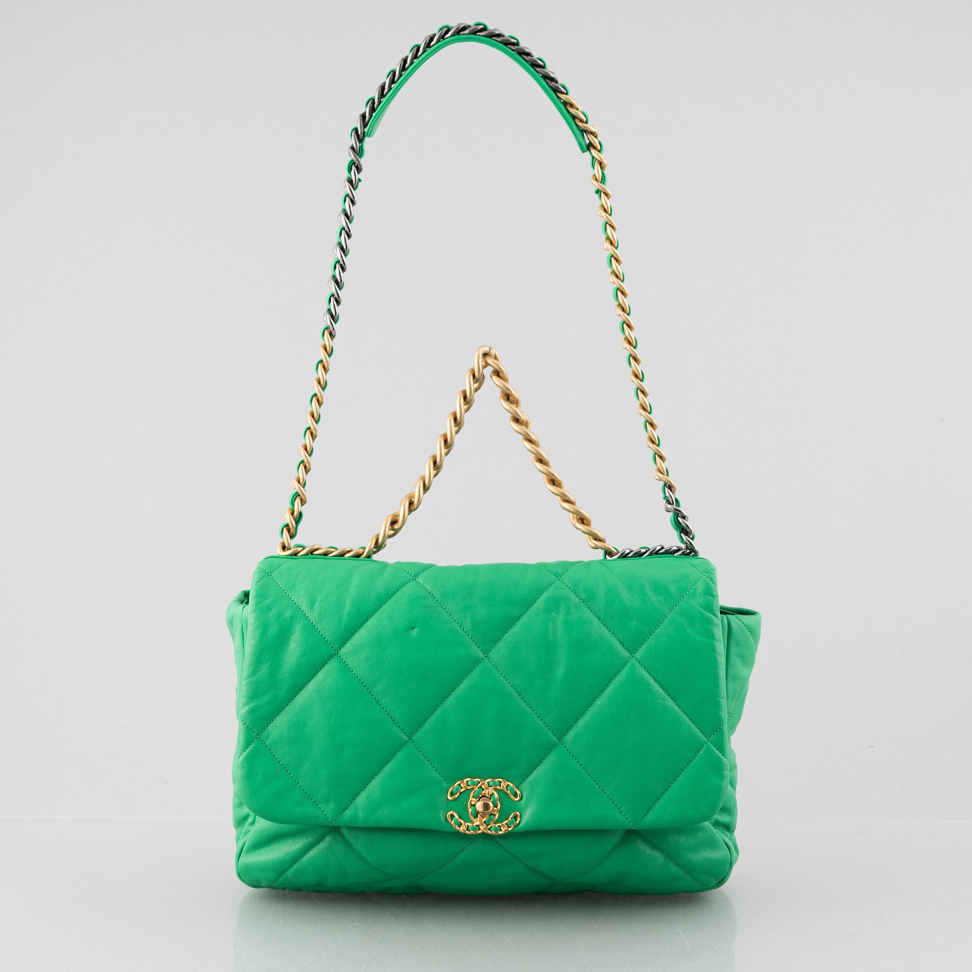 Chanel, bag, "19 large flap bag", 2019.