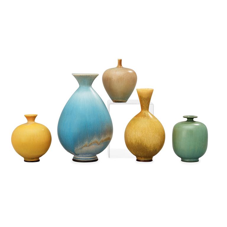 A set of five Berndt Friberg stoneware vases, Gustavsberg Studio 1969-79.